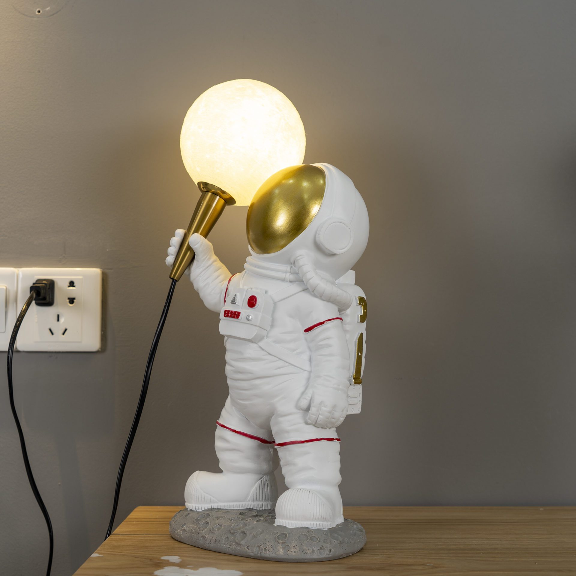 Astronaut Table Lamp - Mooielight - Astronaut Table Lamp