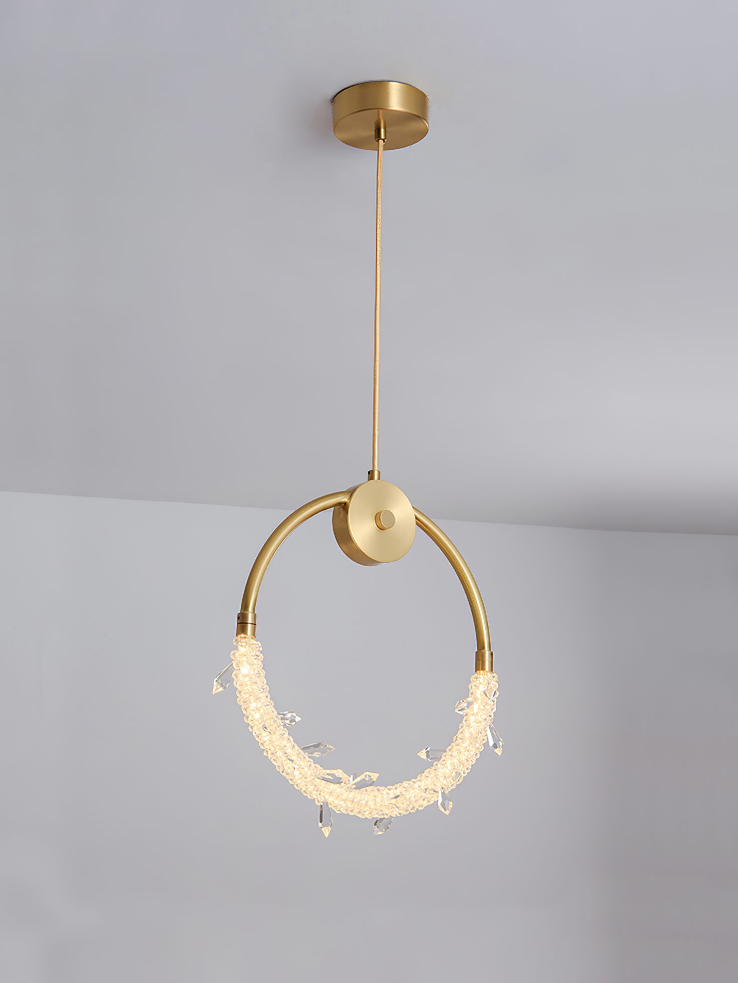 garland pendant light